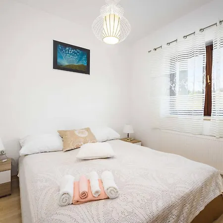 Cozy Hortenzija Apartment Zaton (Sibenik-Knin)